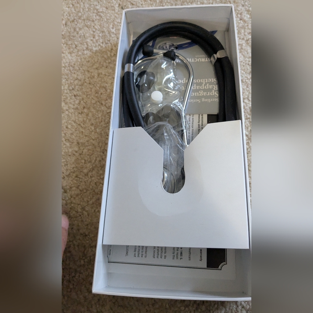 Nurses Stethoscope - Picture 4 of 11